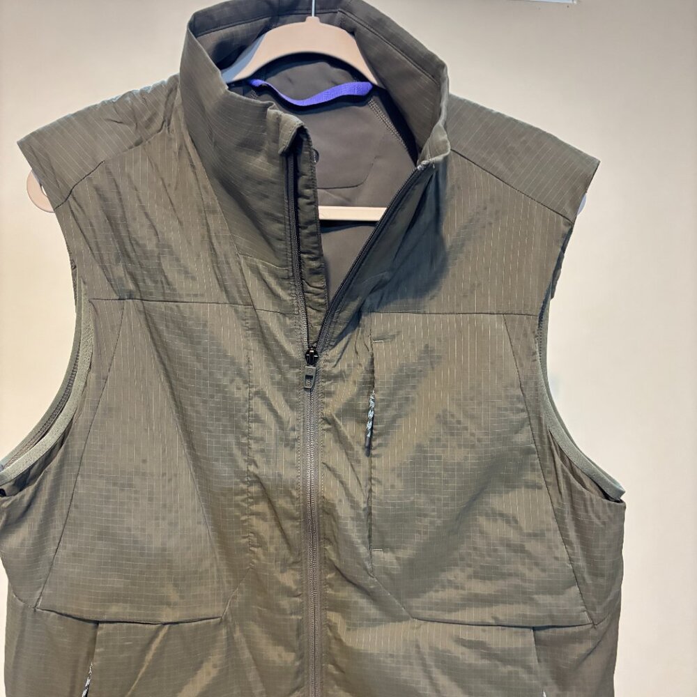 Lululemon Insulated Hiking Vest Carob Brown - Picture 6 of 16